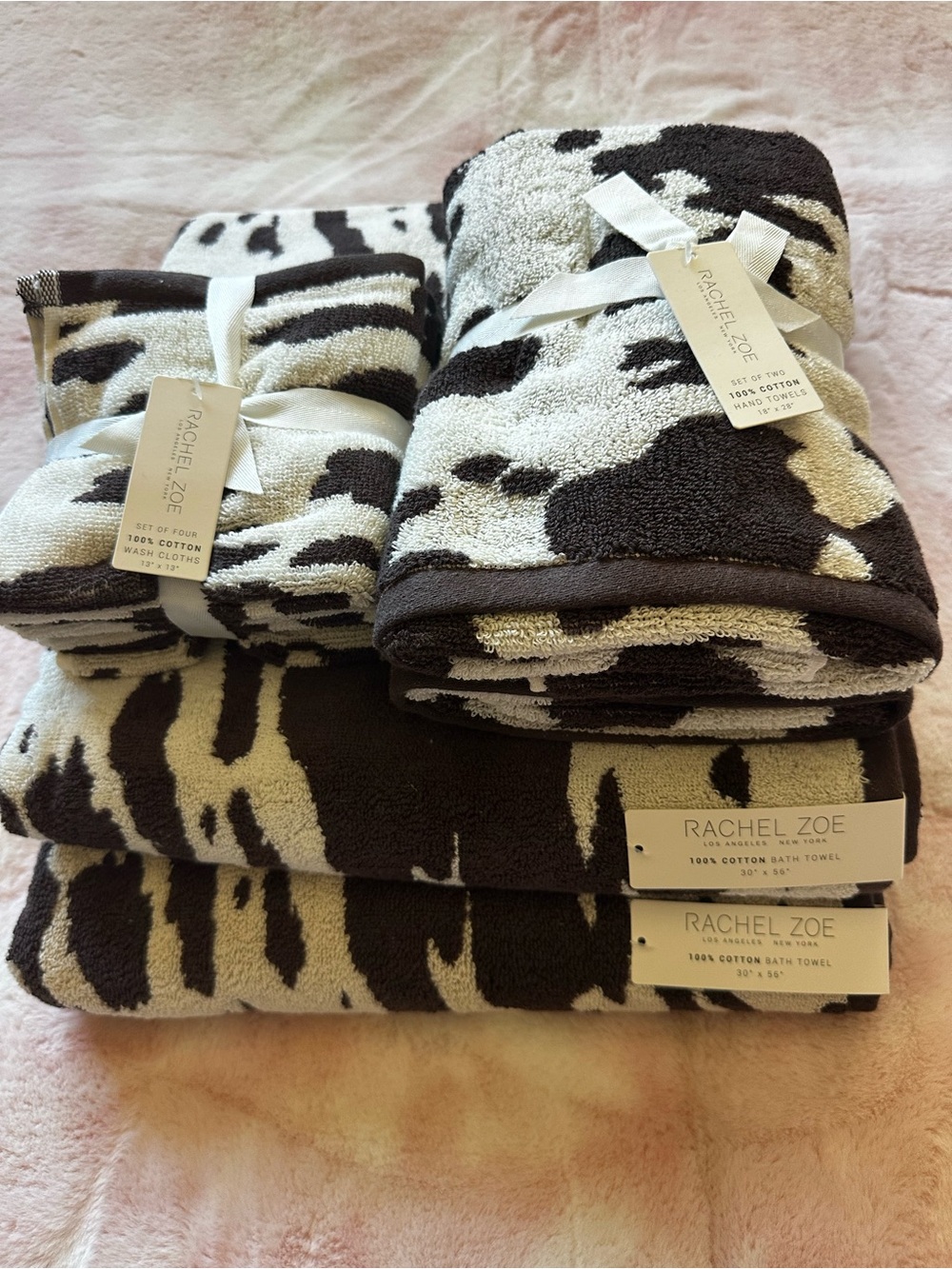 Cow Print 8-Piece Towel Set - Rachel Zoe NWT - 2 Bath, 2 Hand, 4 Wash Cloths